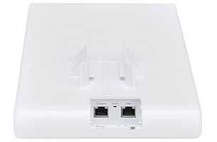 Ethernet порты Ubiquiti UniFi AC Mesh Pro