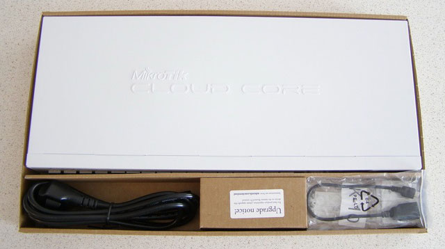 Содержимое упаковки MikroTik CCR1036 12G-4S