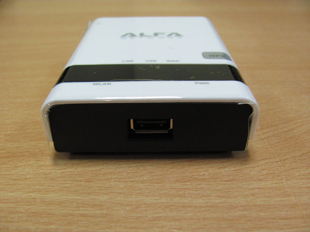 USB порт роутера Alfa R36