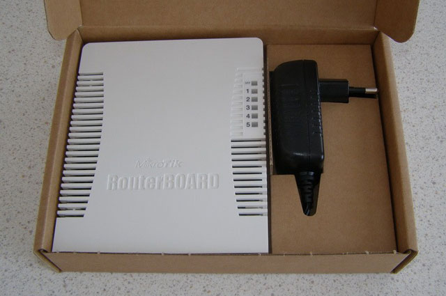  MikroTik RB260GS