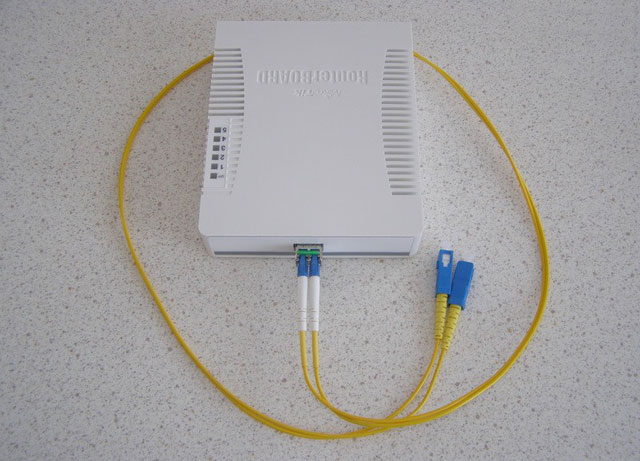   -  MikroTik RB260GS